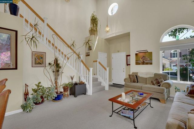 120 Mont St Michel Way, Martinez, CA 94553