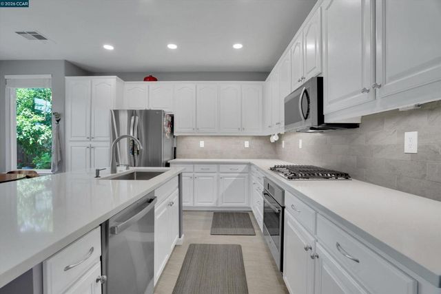 120 Mont St Michel Way, Martinez, CA 94553