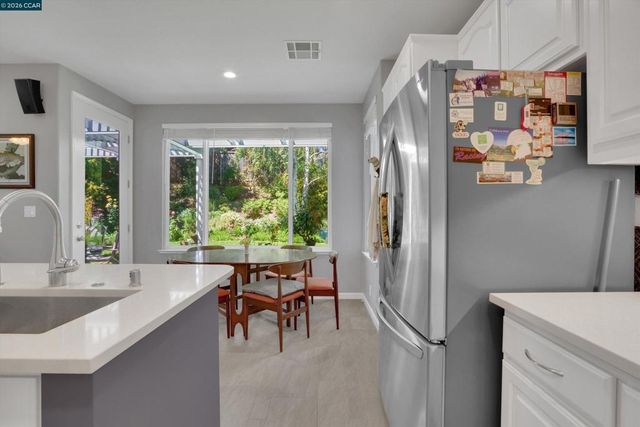 120 Mont St Michel Way, Martinez, CA 94553