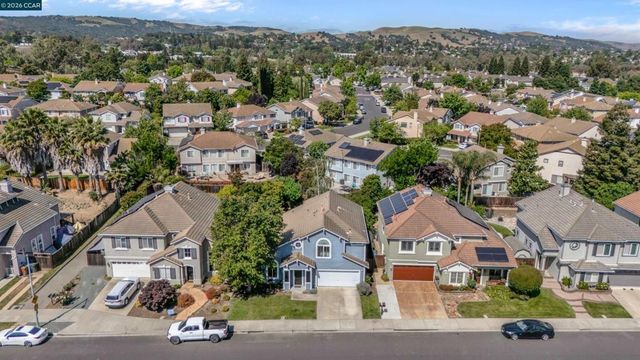 120 Mont St Michel Way, Martinez, CA 94553