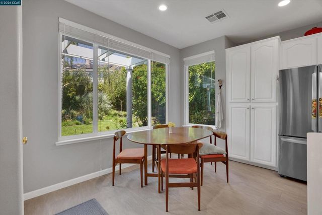 120 Mont St Michel Way, Martinez, CA 94553