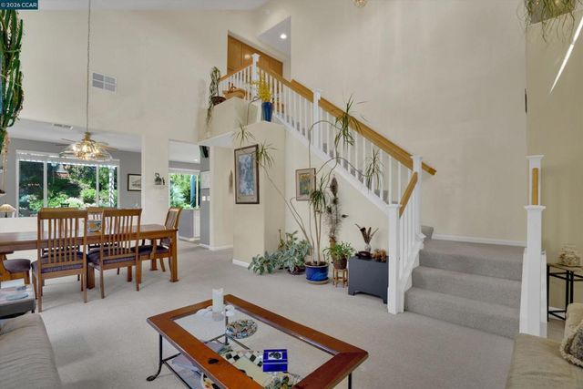 120 Mont St Michel Way, Martinez, CA 94553