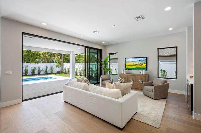 1660 WALNUT AVENUE, Winter Park, FL 32789