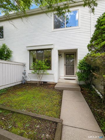 5 Farmington Chase Crescent 5, Farmington, CT 06032