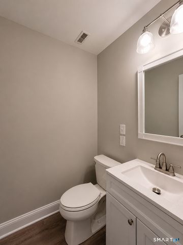5 Farmington Chase Crescent 5, Farmington, CT 06032