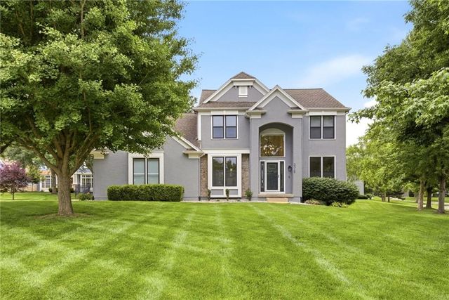 3345 W 143rd Terrace, Overland Park, KS 66224
