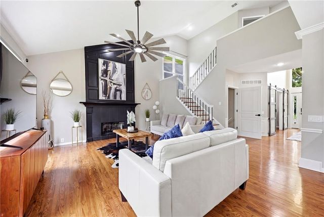3345 W 143rd Terrace, Overland Park, KS 66224