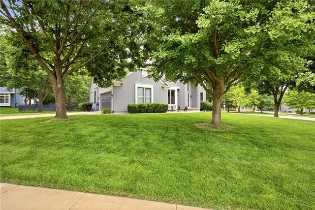 3345 W 143rd Terrace, Overland Park, KS 66224