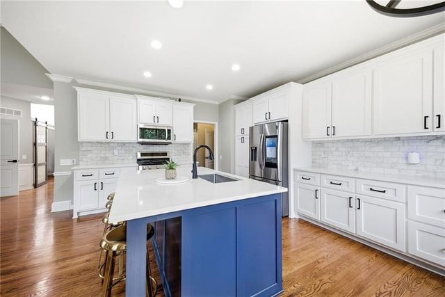 3345 W 143rd Terrace, Overland Park, KS 66224