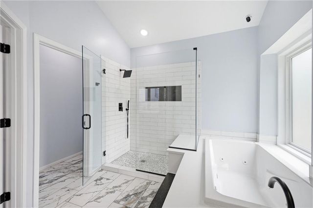 3345 W 143rd Terrace, Overland Park, KS 66224