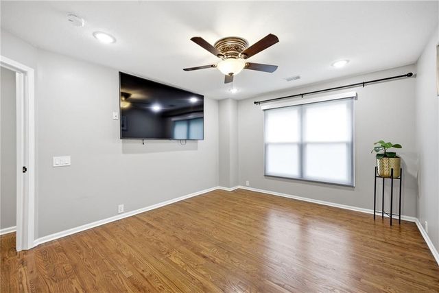 3345 W 143rd Terrace, Overland Park, KS 66224