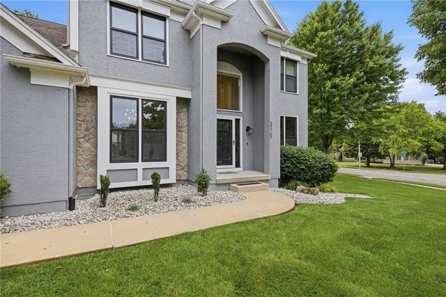 3345 W 143rd Terrace, Overland Park, KS 66224