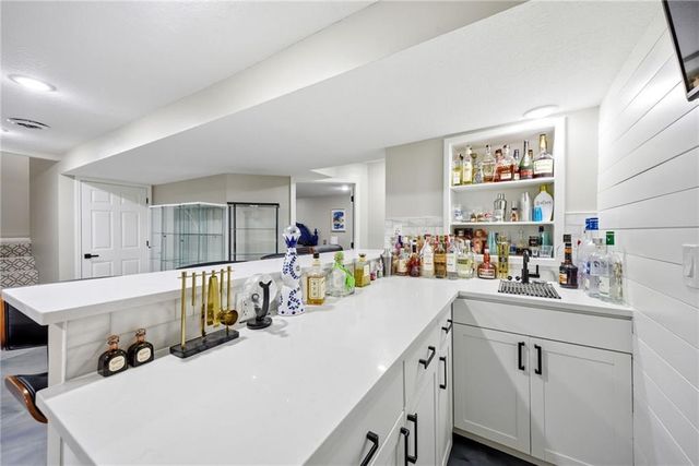3345 W 143rd Terrace, Overland Park, KS 66224