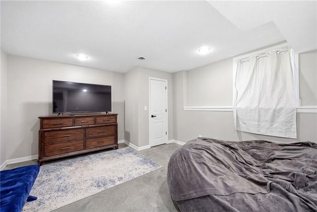 3345 W 143rd Terrace, Overland Park, KS 66224