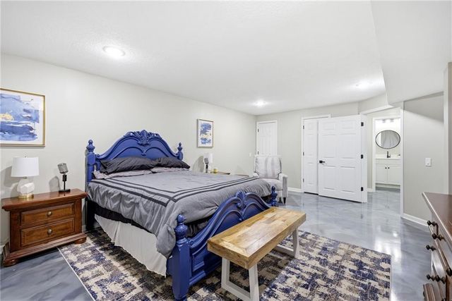 3345 W 143rd Terrace, Overland Park, KS 66224