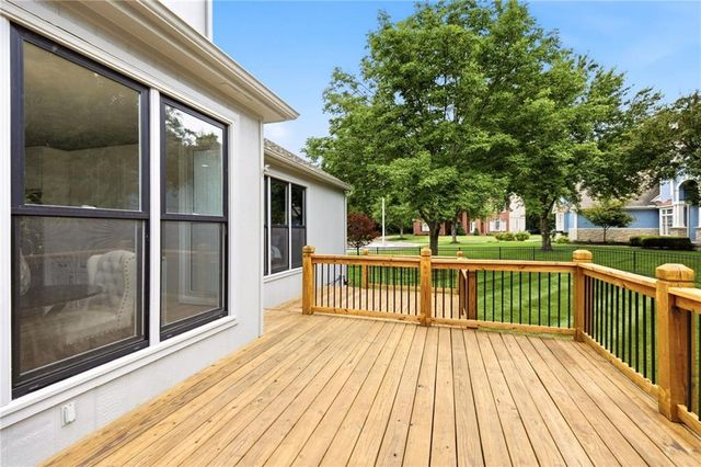 3345 W 143rd Terrace, Overland Park, KS 66224