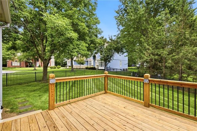 3345 W 143rd Terrace, Overland Park, KS 66224