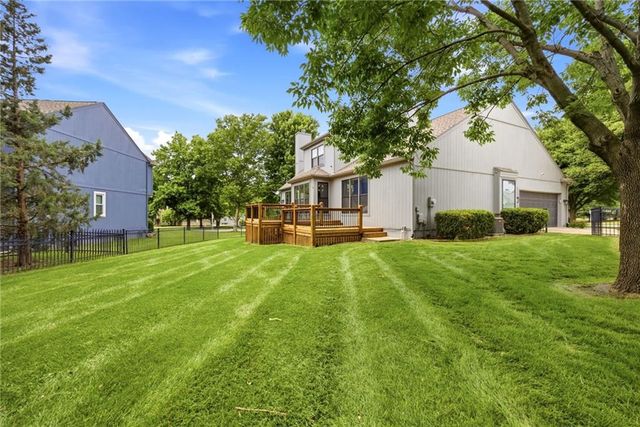 3345 W 143rd Terrace, Overland Park, KS 66224