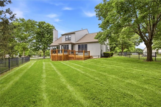 3345 W 143rd Terrace, Overland Park, KS 66224
