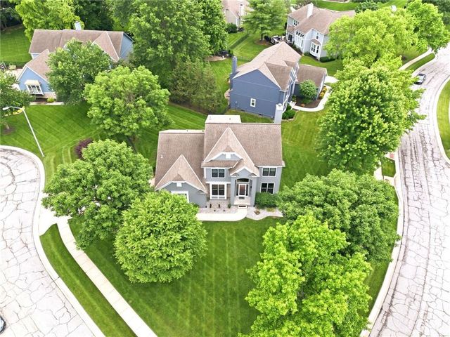 3345 W 143rd Terrace, Overland Park, KS 66224