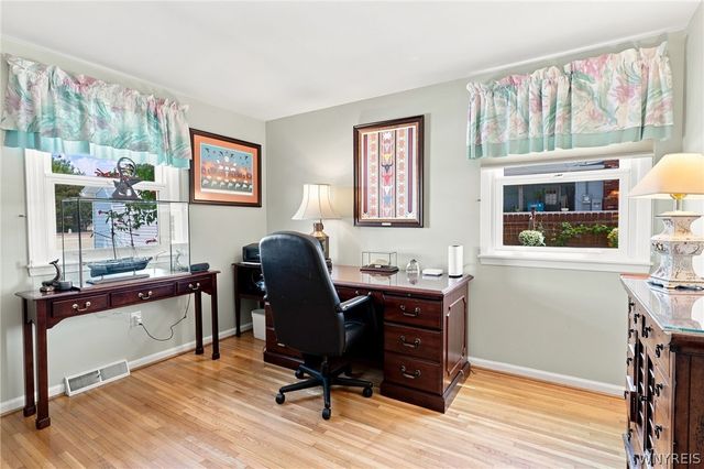 7 Jeffrey Drive, Cheektowaga, NY 14043