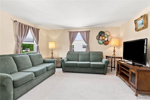 7 Jeffrey Drive, Cheektowaga, NY 14043
