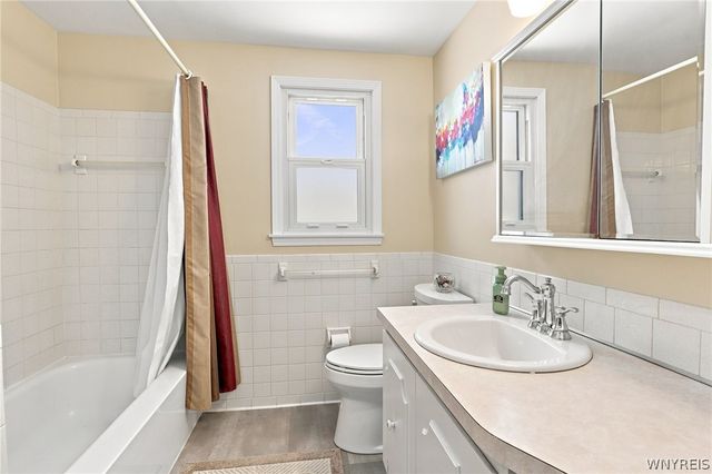 7 Jeffrey Drive, Cheektowaga, NY 14043