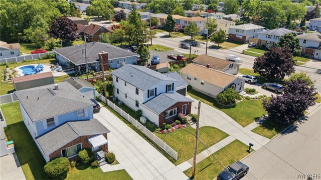 7 Jeffrey Drive, Cheektowaga, NY 14043