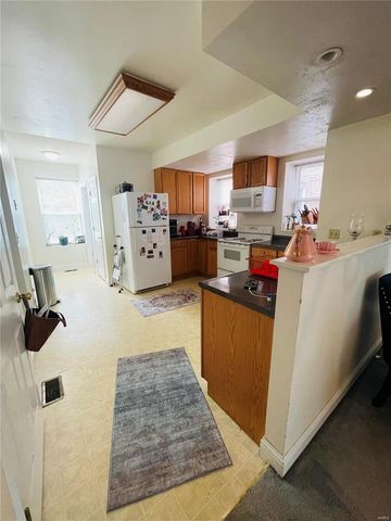 4926 W Florissant Avenue, St Louis, MO 63115