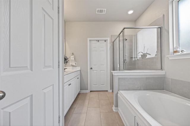 2440 Whisper Forest Drive, Katy, TX 77493