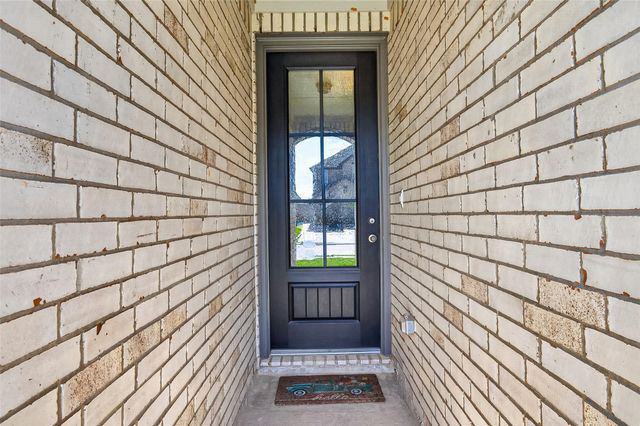 2440 Whisper Forest Drive, Katy, TX 77493