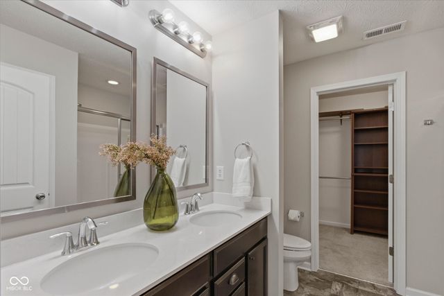 11740 Whisperwood Way, Fishers, IN 46037