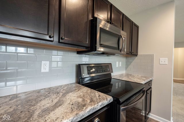 11740 Whisperwood Way, Fishers, IN 46037