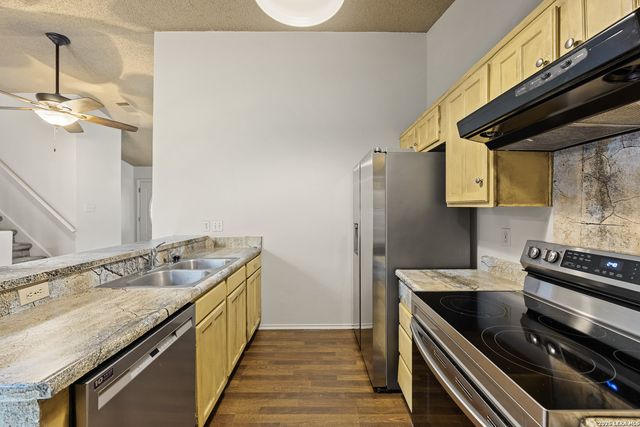 5502 Sunup, San Antonio, TX 78233