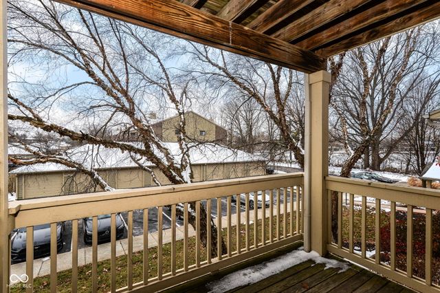 8820 Yardley Court 205, Indianapolis, IN 46268