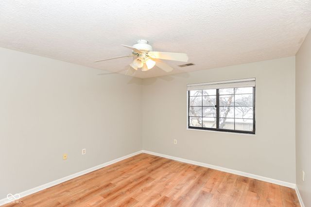 8820 Yardley Court 205, Indianapolis, IN 46268