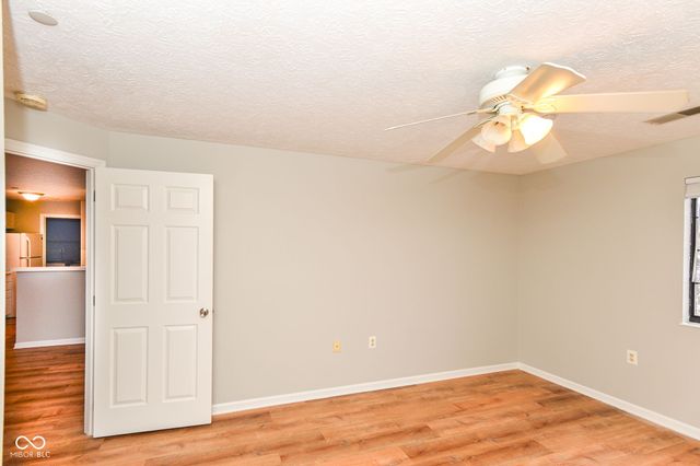 8820 Yardley Court 205, Indianapolis, IN 46268