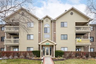 8820 Yardley Court 205, Indianapolis, IN 46268