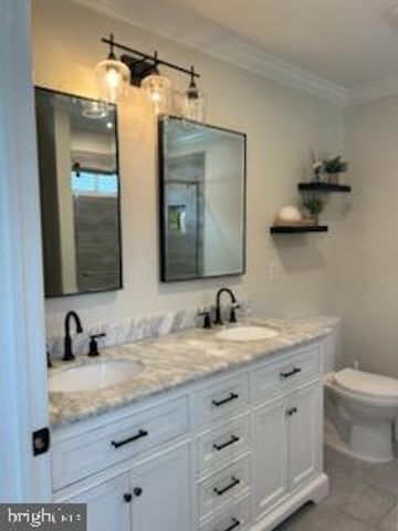 7 MISSISSIPPI TRL TRL, Turnersville, NJ 08012