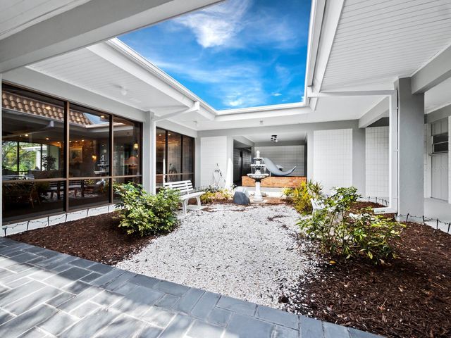 4430 EXETER DRIVE 106, Longboat Key, FL 34228