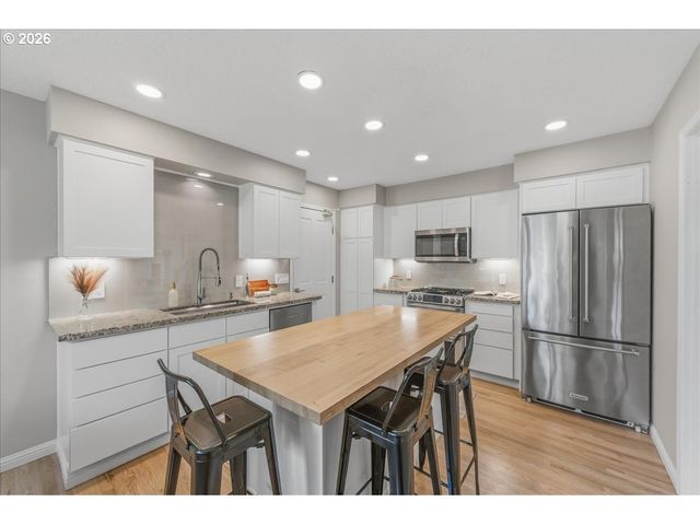3130 Sw 116TH Ave, Beaverton, OR 97005