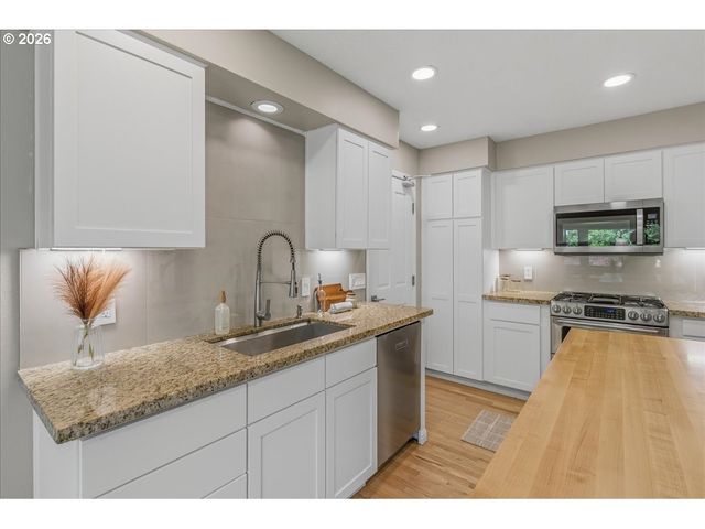 3130 Sw 116TH Ave, Beaverton, OR 97005