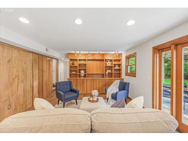 3130 Sw 116TH Ave, Beaverton, OR 97005
