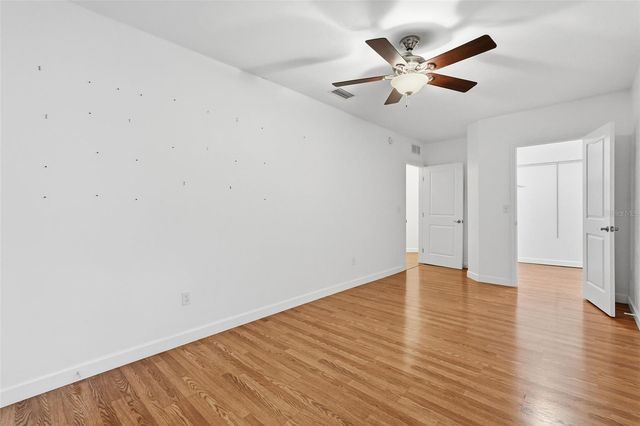 1423 NW 11TH ROAD, Gainesville, FL 32605