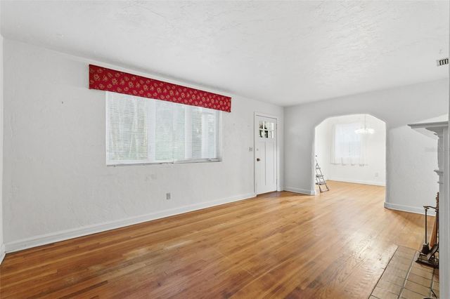 1423 NW 11TH ROAD, Gainesville, FL 32605