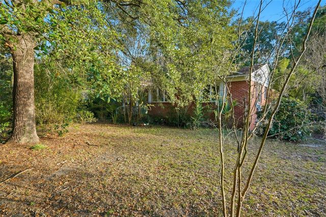 1423 NW 11TH ROAD, Gainesville, FL 32605