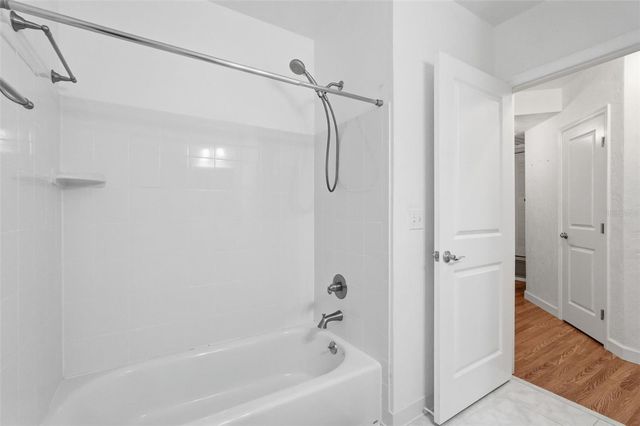 1423 NW 11TH ROAD, Gainesville, FL 32605