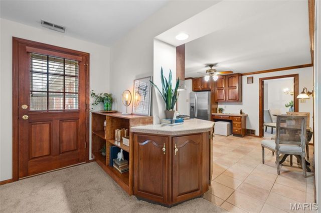 435 Hampshire Court, Webster Groves, MO 63119