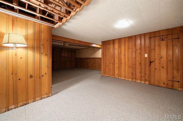 435 Hampshire Court, Webster Groves, MO 63119