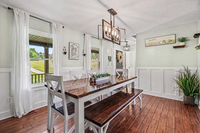 110 Charles Givins Drive, Dry Ridge, KY 41035